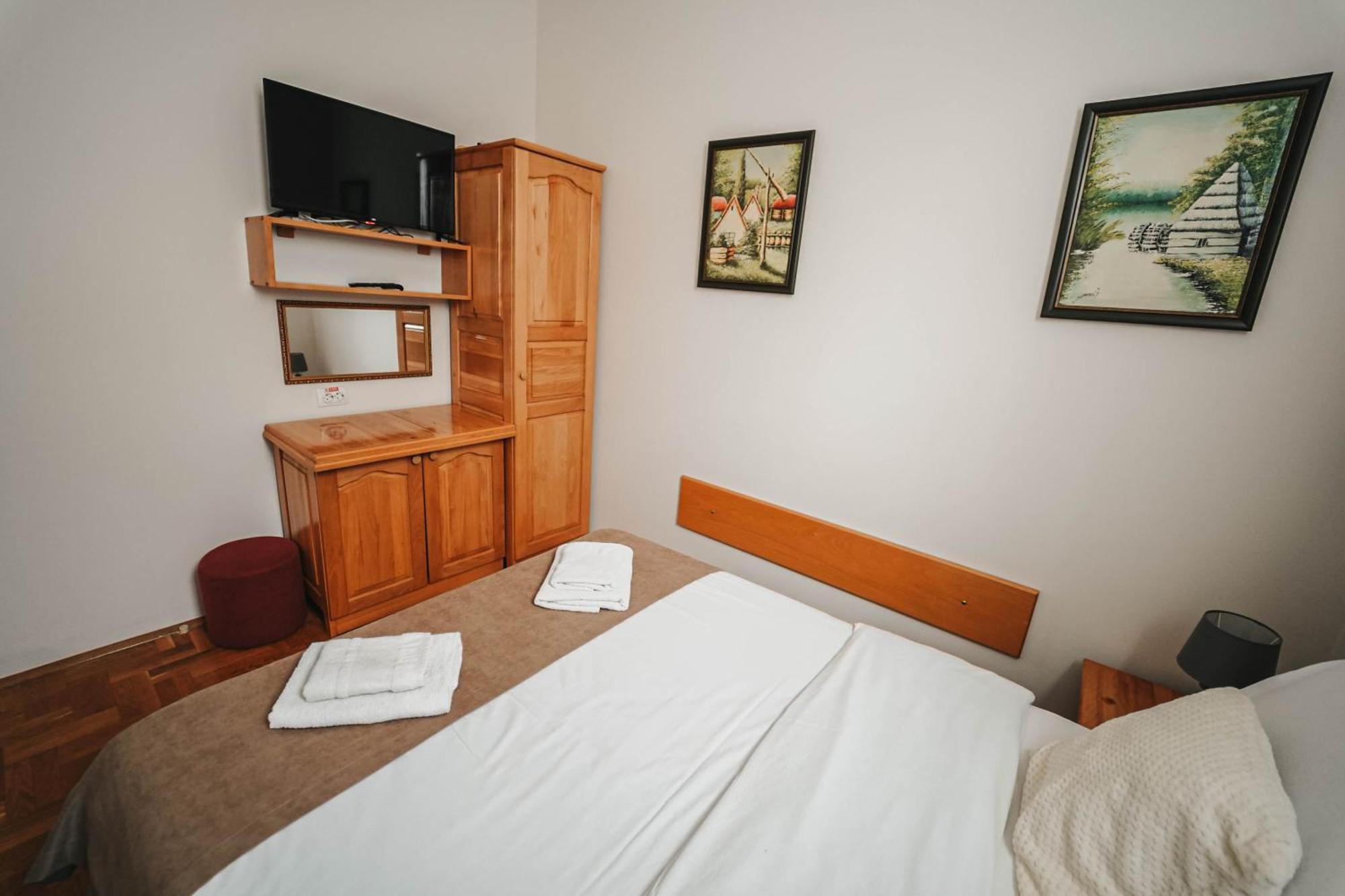 B&B Passage Sremska Mitrovica Exteriör bild