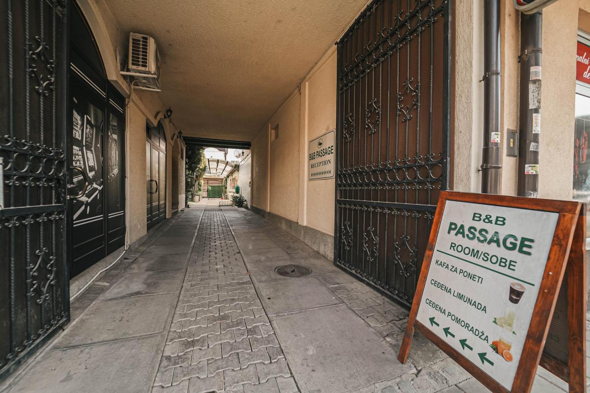 B&B Passage Sremska Mitrovica Exteriör bild