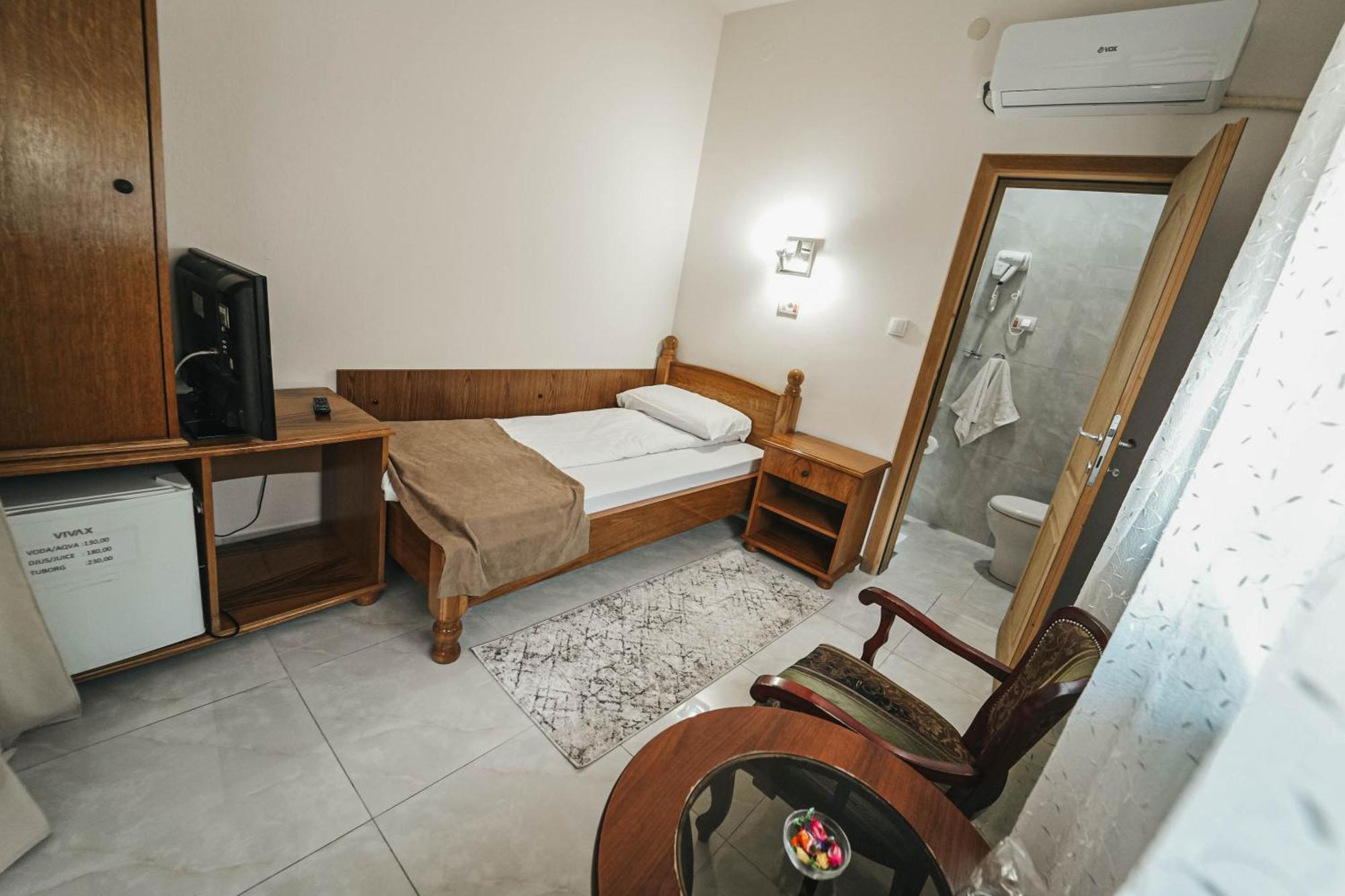 B&B Passage Sremska Mitrovica Exteriör bild