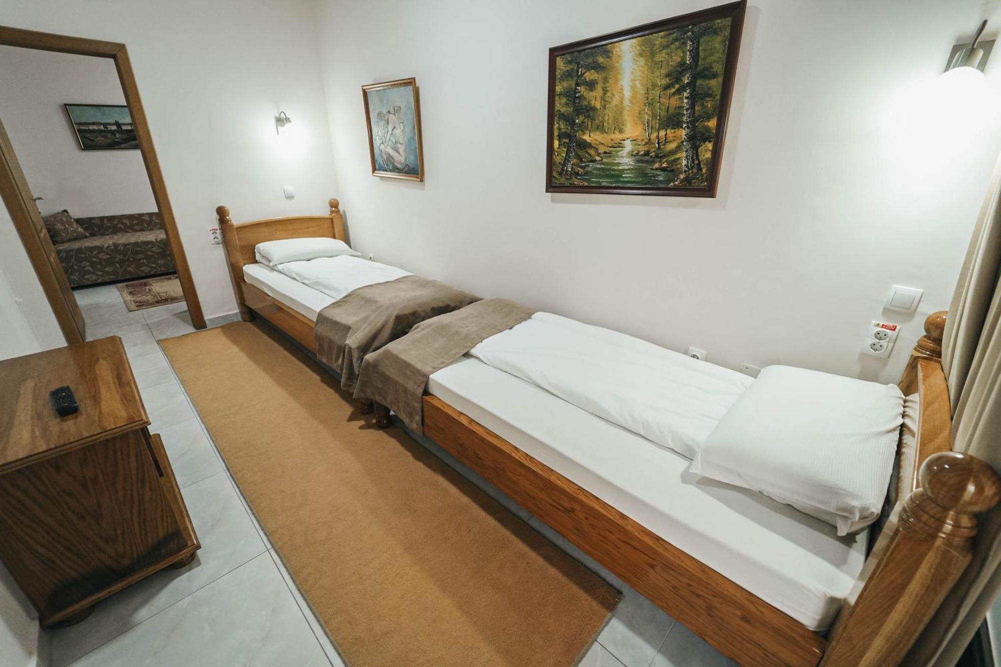 B&B Passage Sremska Mitrovica Exteriör bild