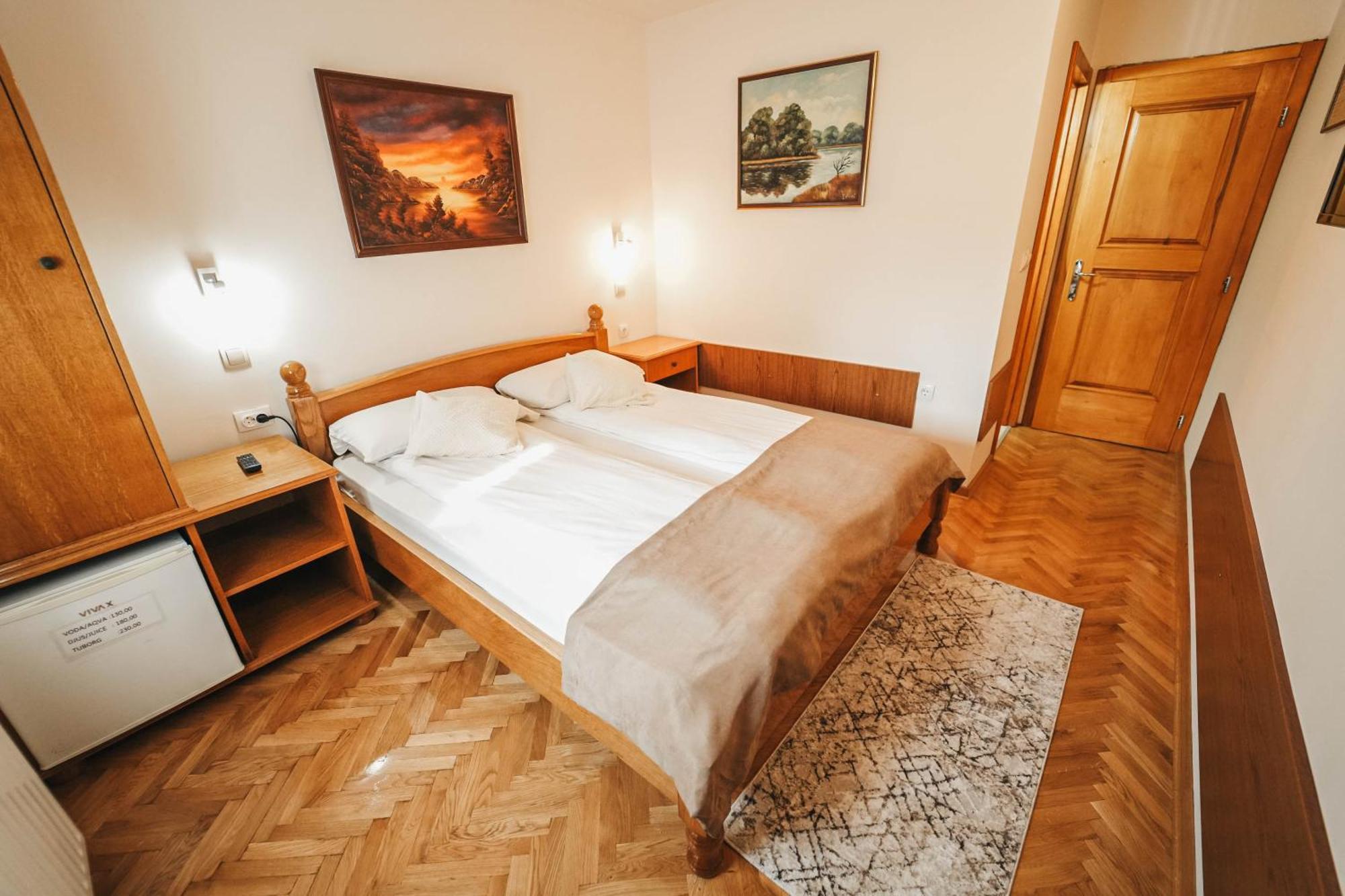 B&B Passage Sremska Mitrovica Exteriör bild