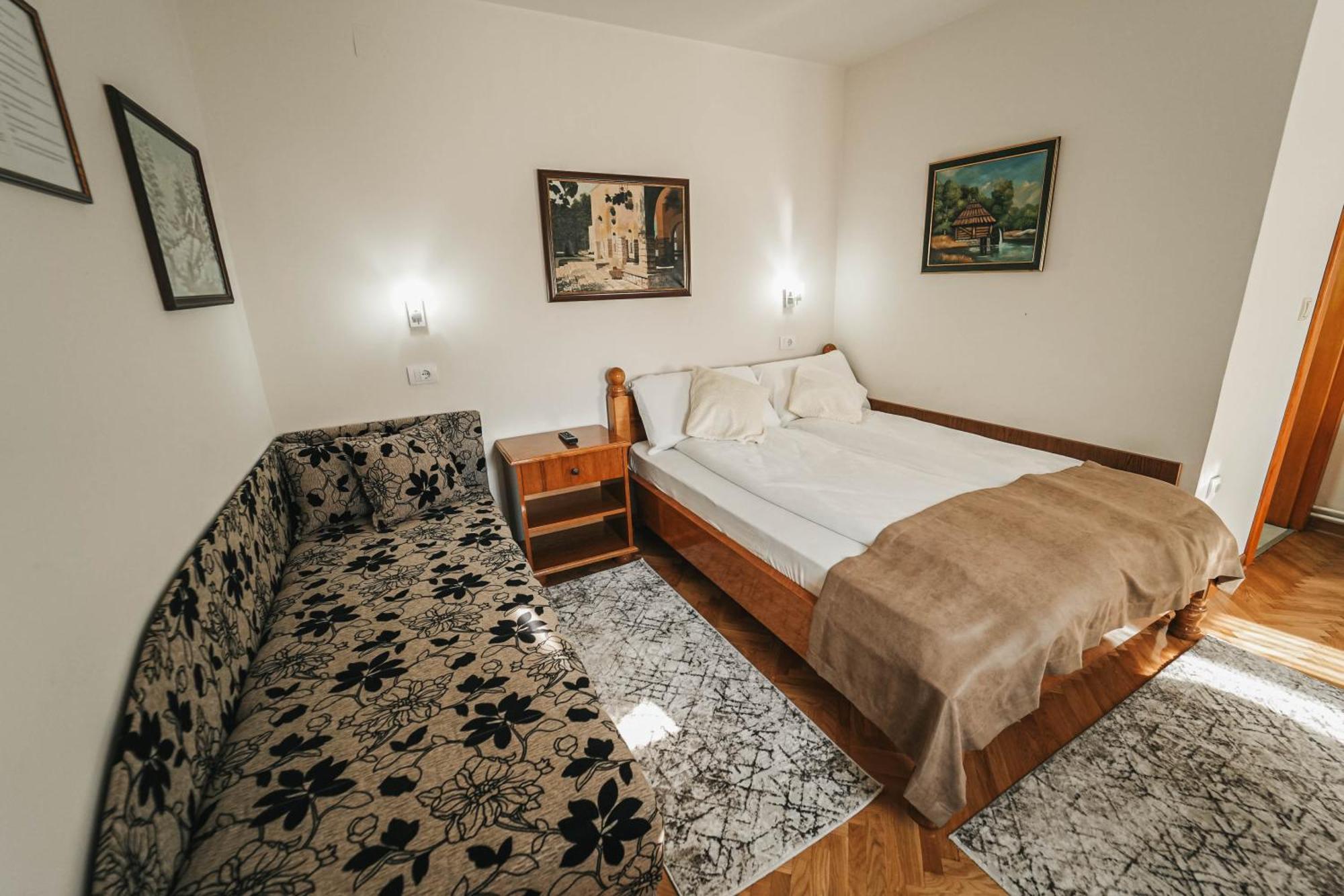 B&B Passage Sremska Mitrovica Exteriör bild